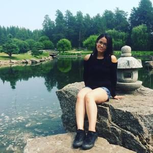 Meet your Posher, Livia